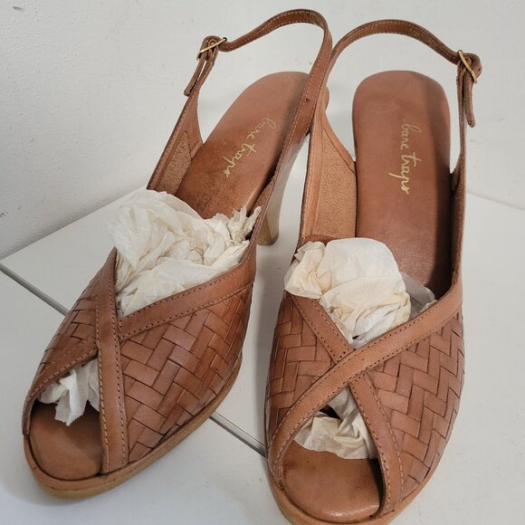 New Vintage Brown Leather Sling Back Heels Size 8.5 - Picture 1 of 3